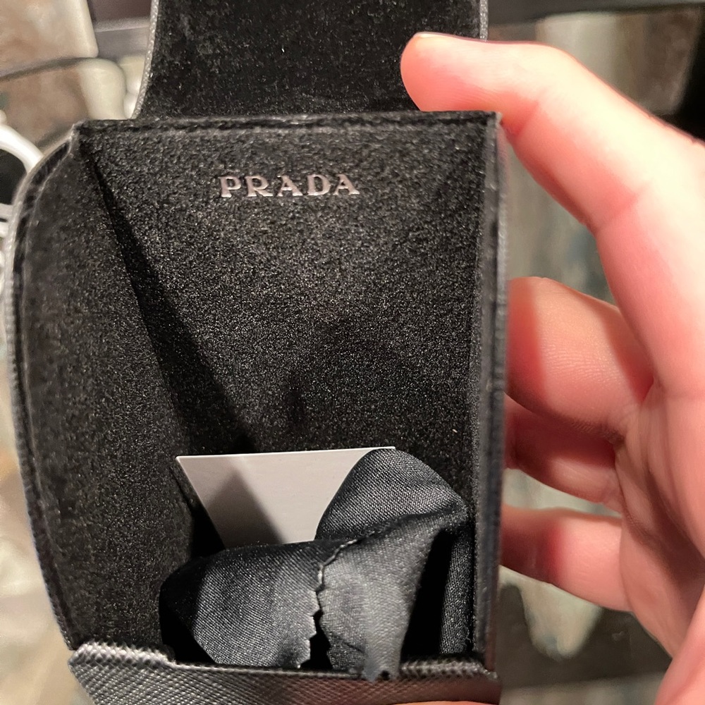 Prada sunglasses - Picture 10 of 11